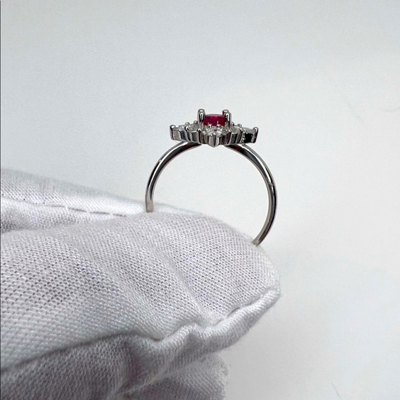 Sale $18 Firm! .925 Sterling Silver Starburst Simulated Ruby Cz Ring - Picture 6 of 15